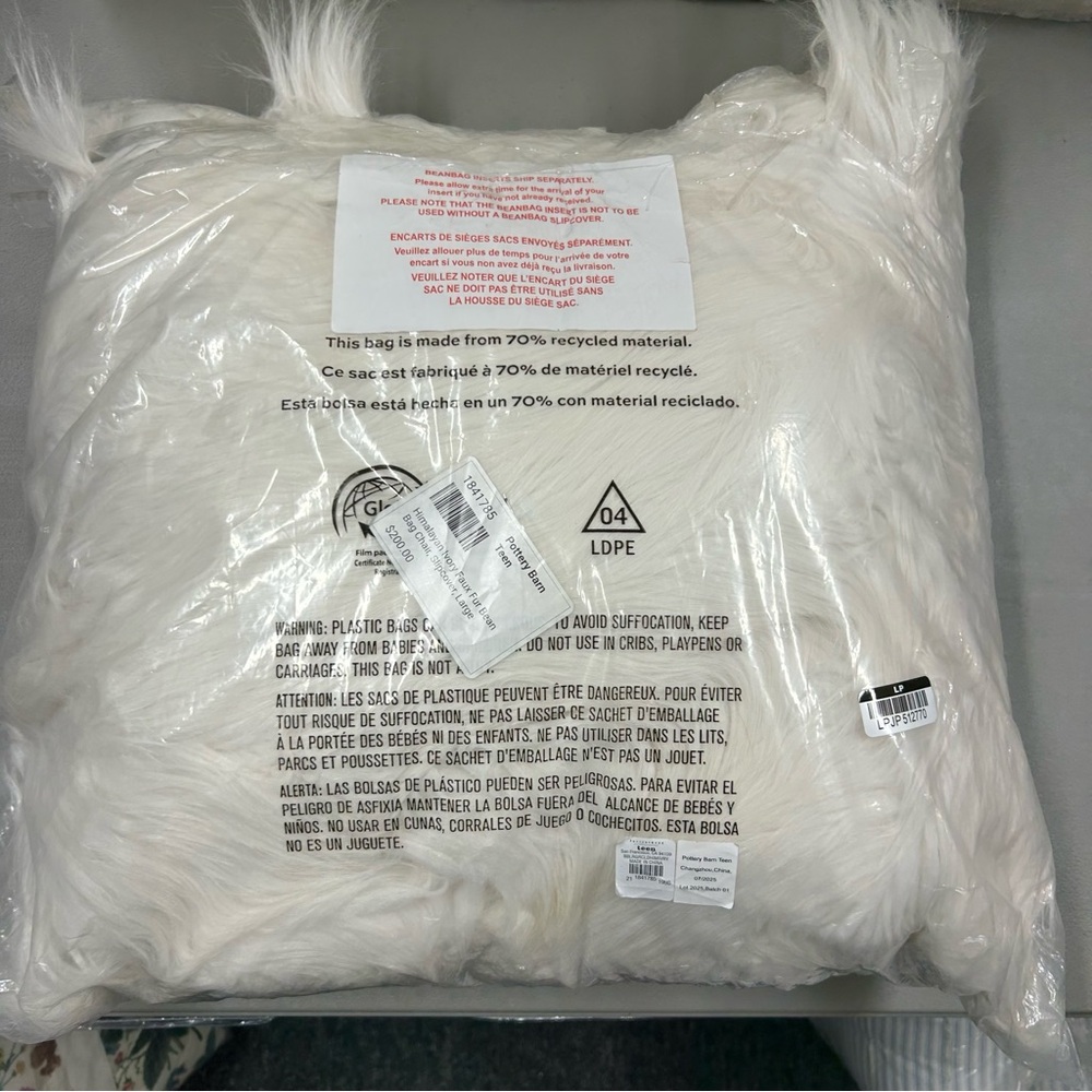 Pottery Barn Himalayan Faux Fur Ivory Bean Bag Chair Slipcover Large Furry NWT - Picture 3 of 6